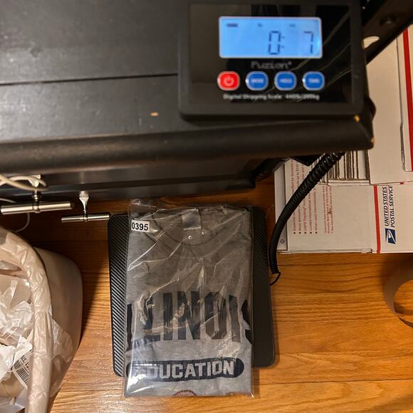 University‎ of Illinois Education T Shirt Men's M Gray Illiniwek Logo VTG Tee - Picture 9 of 9